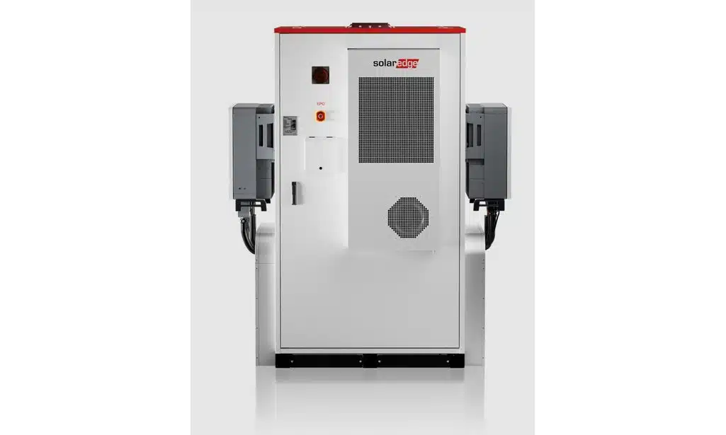 SolarEdge Commercial Speicher 100 kW / 197 kWh 1 SolarEdge Commercial Speicher 100 kW / 197 kWh
