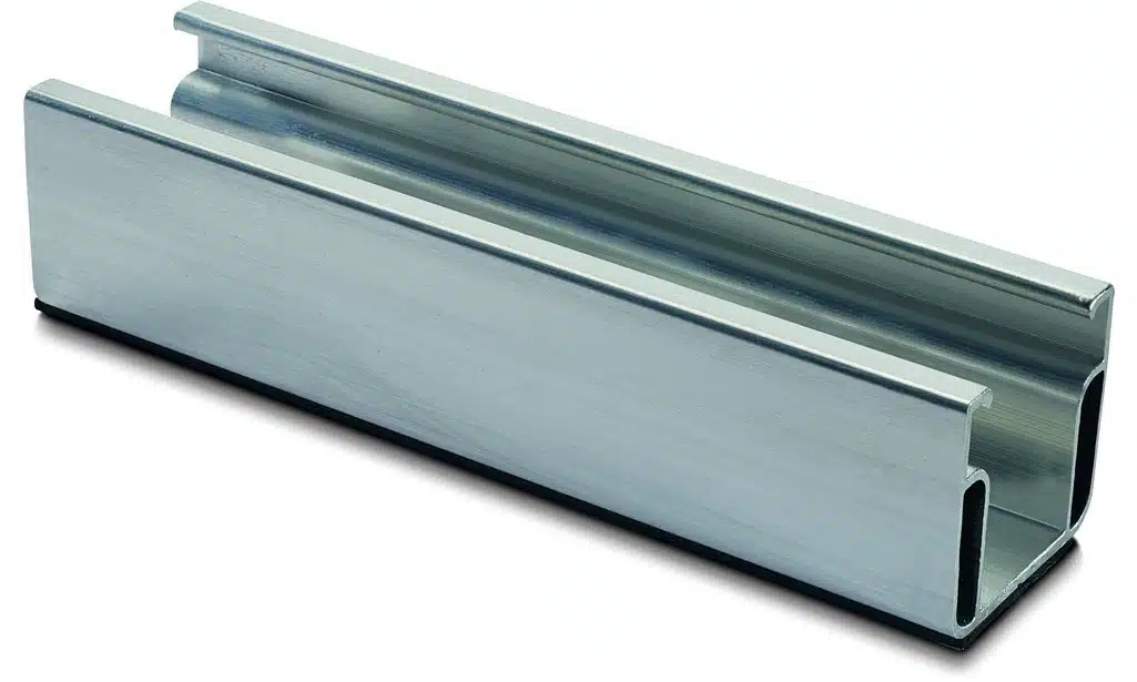 novotegra Kurzprofil C47 mit EPDM 200mm (VPE50) 1 novotegra Kurzprofil C47 mit EPDM 200mm (VPE50)