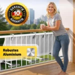 Halterungen eckig Frau auf Balkon mit Aluminiumgeländer