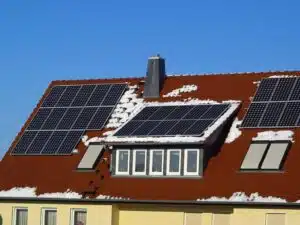 Komplette hochwertige Solaranlage zur Selbstmontage 6,6 KW mit 5 kWh-Batterie