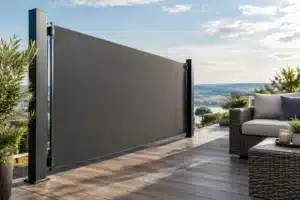 Terrassenmodule gegen Wind sichern – so geht’s
